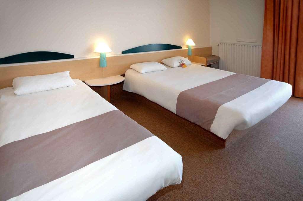 Ibis Centre Millau Hotel Стая снимка