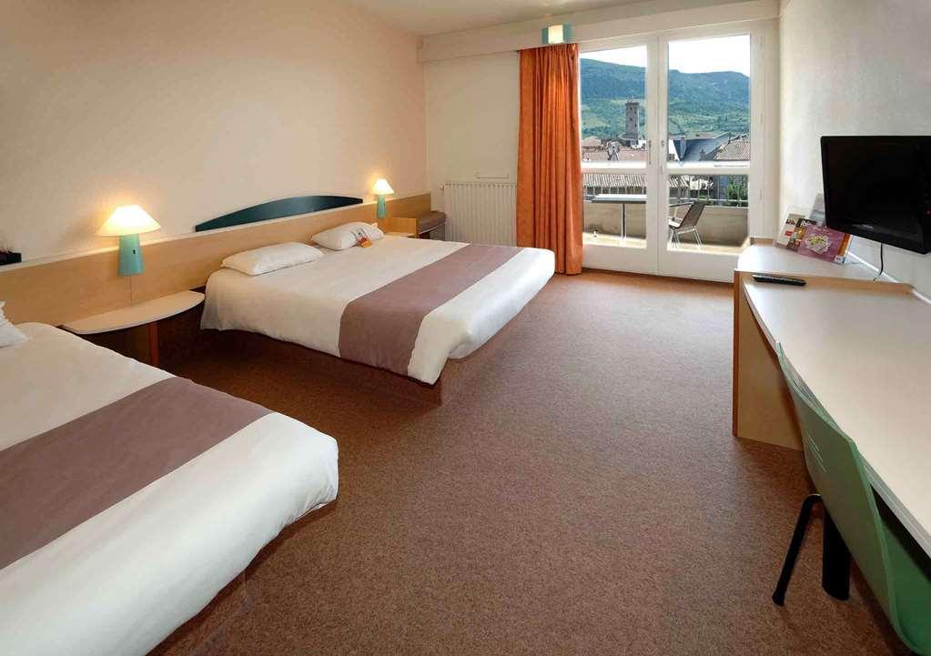 Ibis Centre Millau Hotel Стая снимка
